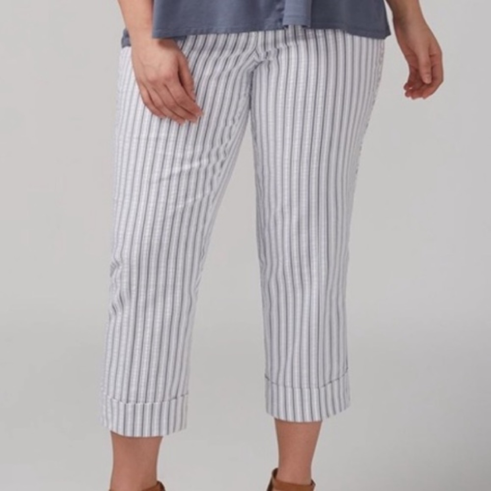 Lane Bryant Lena Cropped Pant Plus Size 28